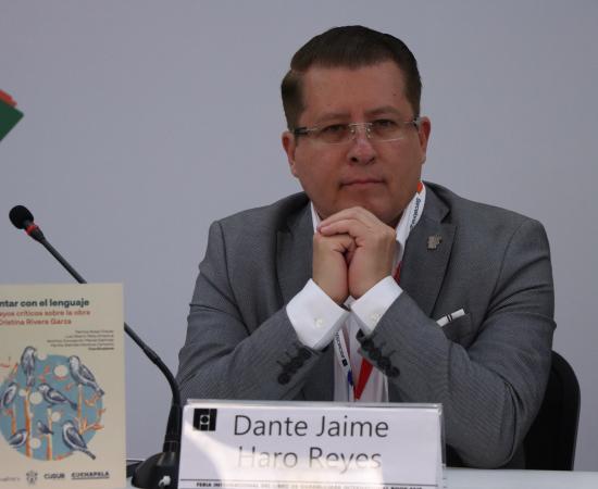 CUSur y CUChapala presentaron en la FIL 2025 el libro Contar con el lenguaje, una obra colectiva en honor a Cristina Rivera Garza