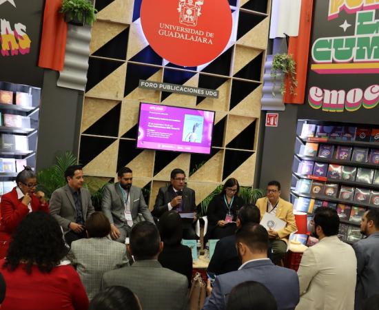 Presentación libro Salud mental y trastornos de la conducta en la FIL