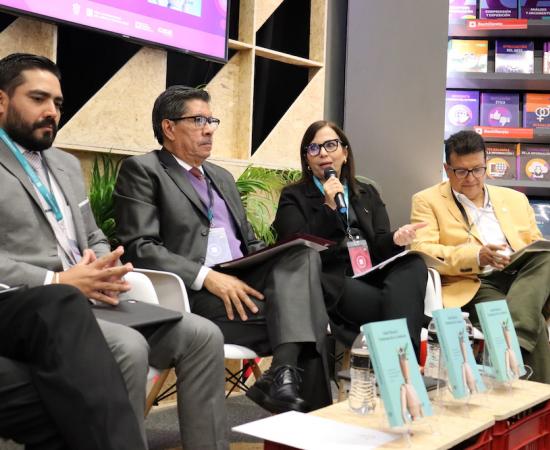 Presentación libro Salud mental y trastornos de la conducta en la FIL