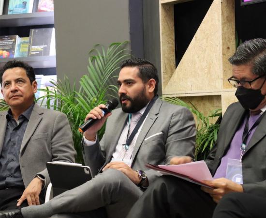 Presentación libro Salud mental y trastornos de la conducta en la FIL