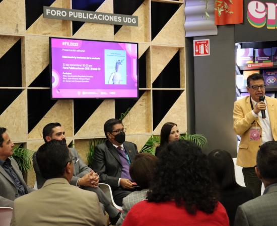 Presentación libro Salud mental y trastornos de la conducta en la FIL