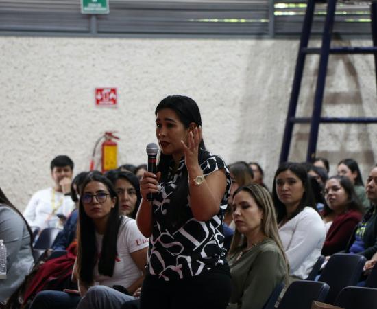 Conferencia contención emocional en caso de violencia