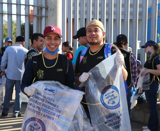 CUSur participa en la campaña Limpiemos Zapotlán en el marco del Día Mundial del Medio Ambiente