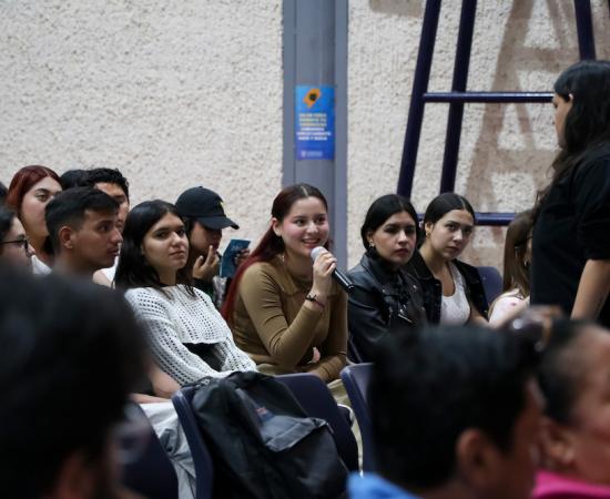 Conferencia Ética feminista y dilemas bioéticos al inicio de la vida