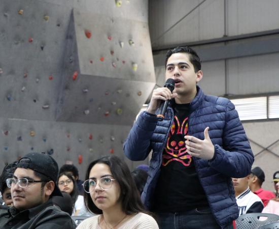 Apoyos para abatir índices de reprobación