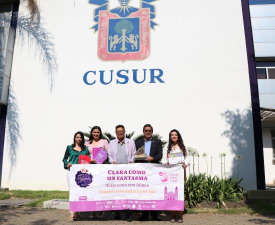 Primer lugar desfile literario Letras para volar