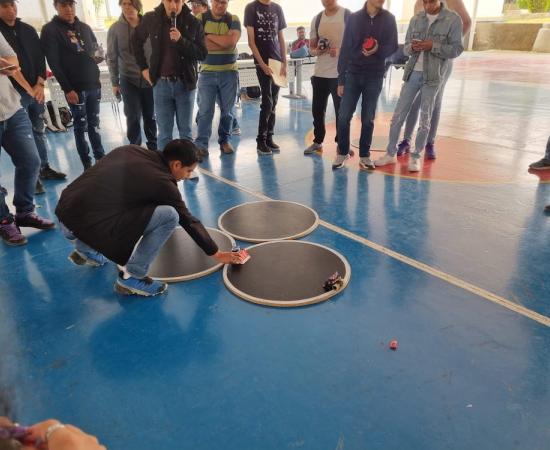 Competencias robots minisumo