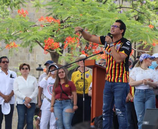 CUSur en la mega marcha UdeG por presupuesto digno y autonomía universitaria