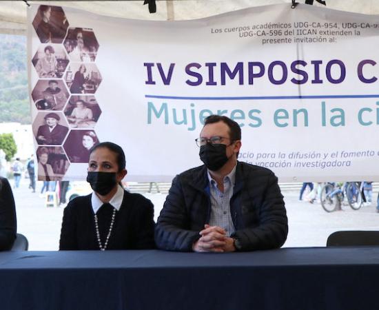 Simposio Mujeres en la ciencia