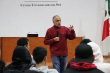 Conferencista Walter Toscano