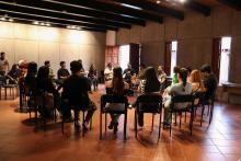 Café Filosófico en Casa del Arte del CUSur explora las dinámicas de las relaciones amorosas en pareja