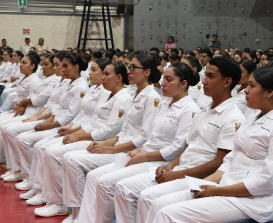 Se realizó ceremonia de Imposición de Cofias y Listones en el CUSur