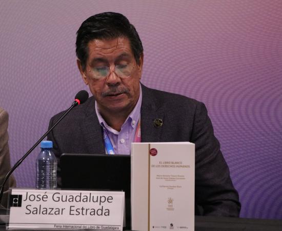 Presentan 'El Libro Blanco de los Derechos Humanos' en la FIL Guadalajara 2025