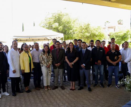 Presentan en CUSur el libro “Las Tecnologías en y para la Salud Pública