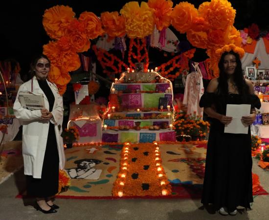El Cusur celebra el Día de Muertos con creatividad y tradición en su Concurso de Altares 2025