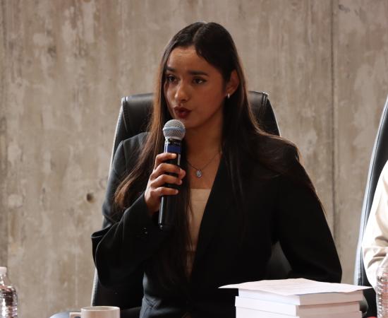 Fundación Martha Acosta A.C. entrega beca y el CUSur reconoce a estudiante y mentora