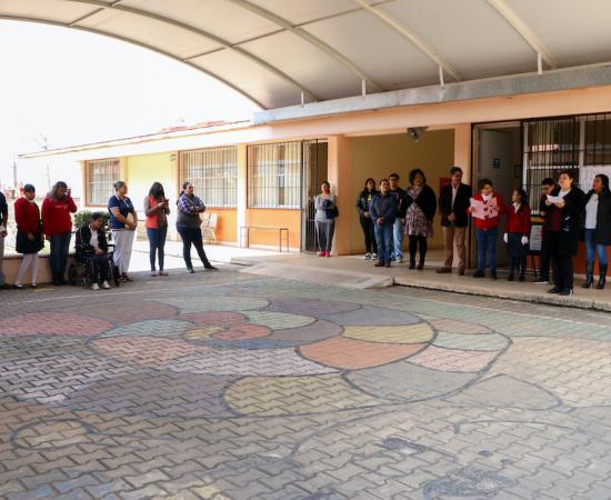 Entrega de equipo de cómputo al CAM 23