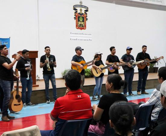 Cerraron los talleres de formación integral del CUSur con 983 participantes  
