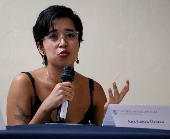 Presentan poemario “Hundir las manos temblorosas” en el CUSur