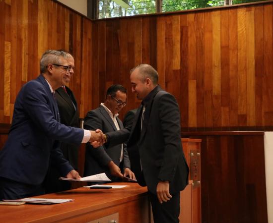 Egresan del CUSur los primeros estudiantes de la Maestría en DHEI