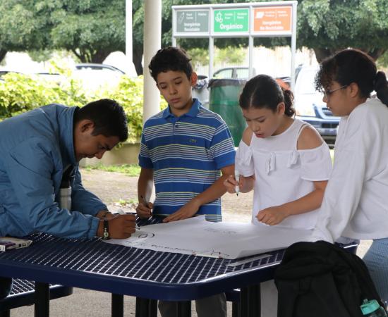 Arranca el Verano Científico “Vive la Ciencia” en el CUSur