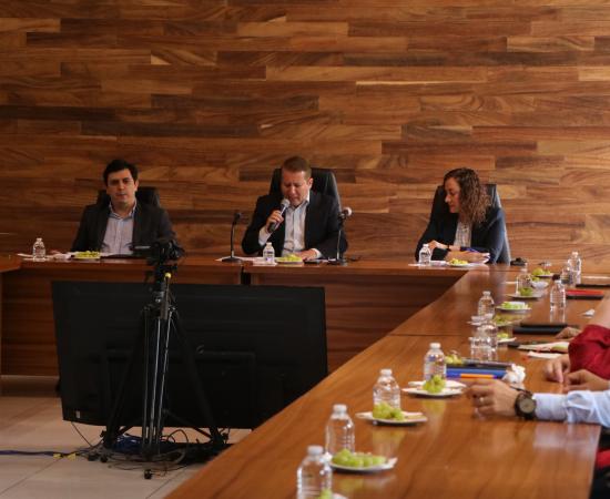 Exrectores del CUSur se reúnen para fortalecer el legado y trazar el futuro de la institución