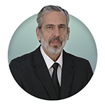 Doctor Rafael Bustos Saldaña - Jefe del Departamento de Ciencias Clínicas