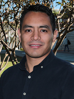 	 Edgar Humberto León Landa