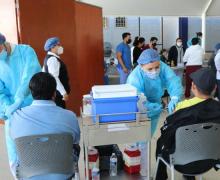 Personal del sector educativo del Sur de Jalisco se aplicó la vacuna de refuerzo en el CUSur