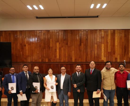 Egresan del CUSur los primeros estudiantes de la Maestría en DHEI