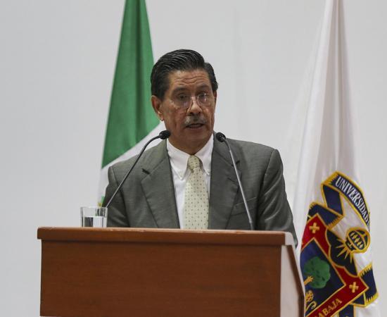 Toma protesta como nuevo rector del CUSUR, el doctor José Guadalupe Salazar Estrada